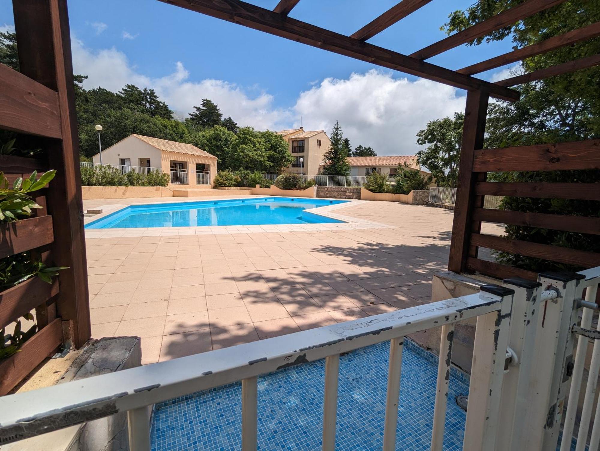 Evasion Au Calme - Maison Cosy Avec Piscine Et Tennis Saint-Vallier-de-Thiey Eksteriør bilde